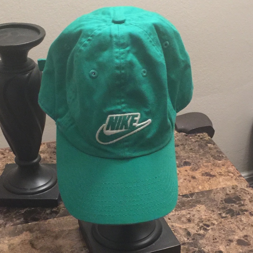 NIKE HATE